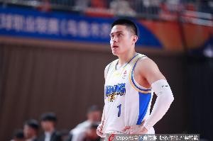 核心后卫!陈盈骏14中5拿到13分5板13助 仅有2失误