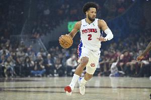 助攻王之争！坎宁安本赛季第4次15+15助 追平约基奇 并列最多