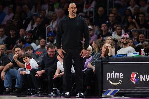 两连战湖人！乌度卡：在西部从第三掉到第七可能就是一瞬间的事