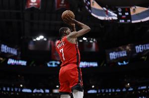 KD:我一直持球会让进攻陷入停滞 谢泼德切入这些战术该多用用