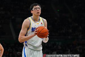 罚球差20次！广东罚球11中7 北京全队31罚18中