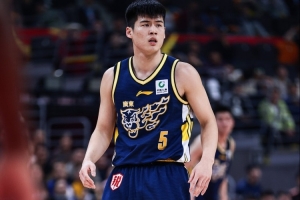 媒体人:陈家政与张皓嘉的实际表现、比赛细节&欲望完全是2个概念