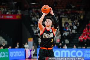 媒体人:MVP是贺希宁&胡金秋之争 前者个人球队双突破 大秋依旧稳