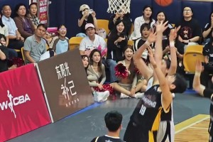 江苏女篮客场1分险胜！孙宇贡献读秒绝杀！